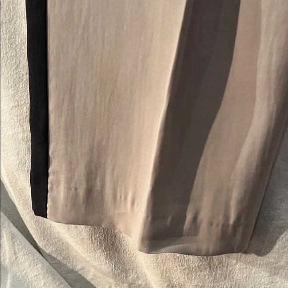 Zara Women's Beige Pants with Black Side Stripe - Picture 9 of 11
